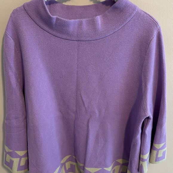 Fate Purple sweater size large - Picture 2 of 6